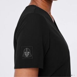 Figs X STAR WARS V-Neck Scrub Top™ in Darth Vader Black | Size small NWT